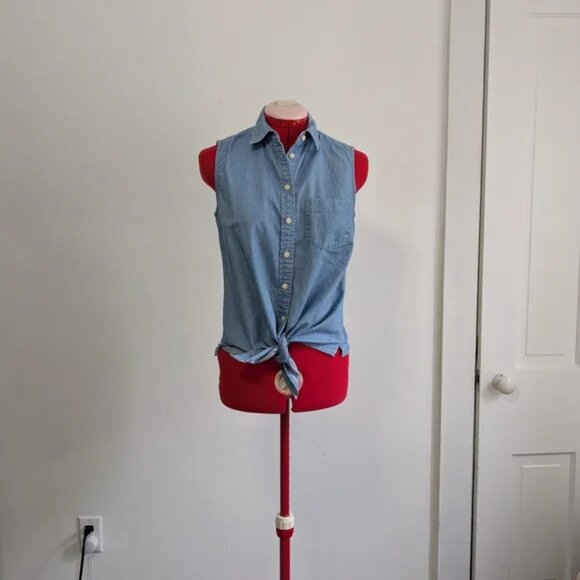 Bundle of 3 Chambray Shirts - J Crew/Banana Republic/Side Stitch SMALL - Picture 2 of 11